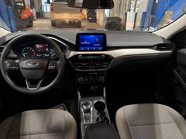 Used 2022 Ford Escape SE image 16