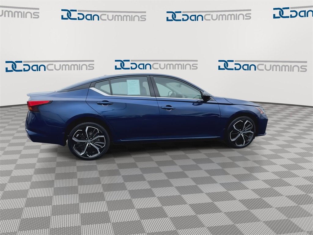 Used 2023 Nissan Altima 2.5 SR image 9