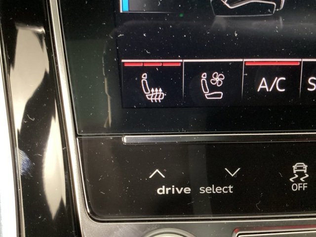 New 2025 Audi Q7 3.0T Prestige image 23