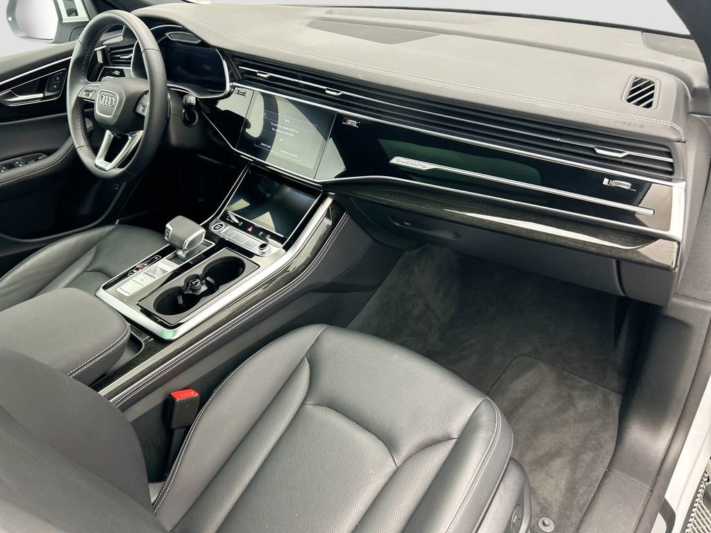 Certified 2025 Audi Q8 Premium Plus w/ Premium Plus Package image 16