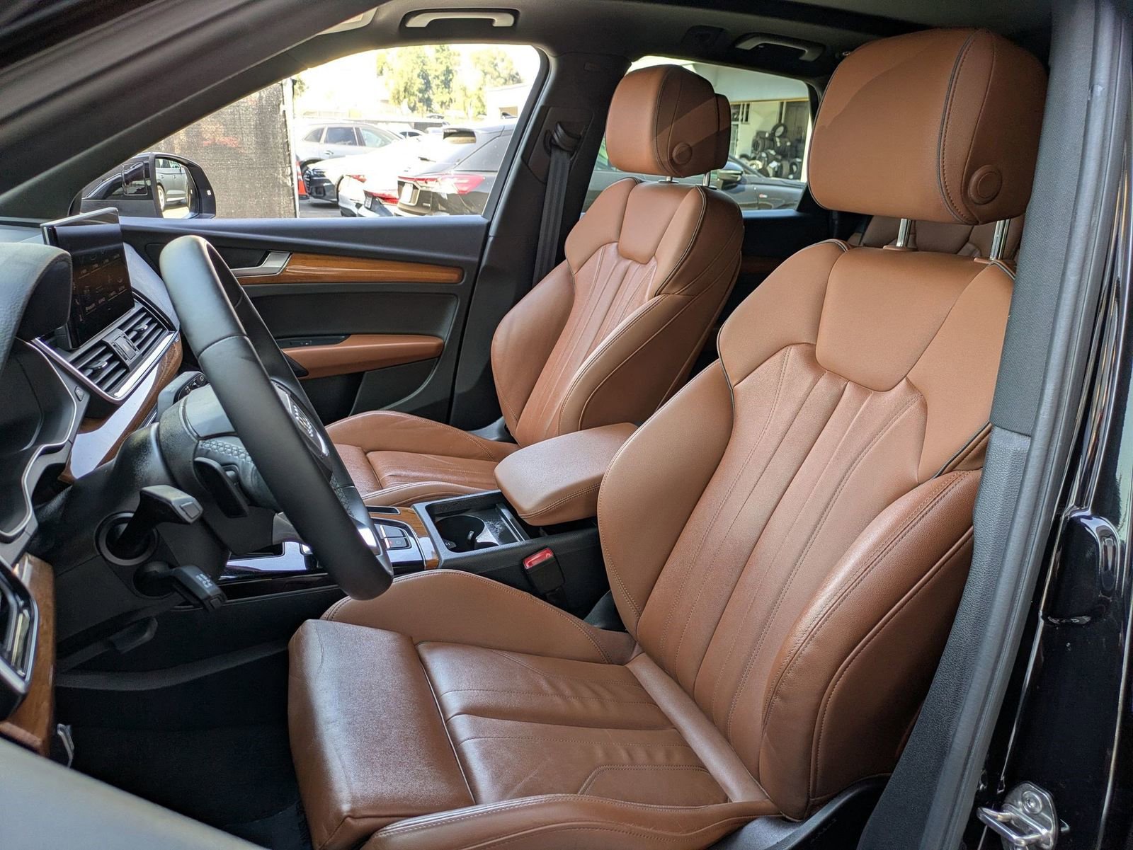 Used 2023 Audi Q5 e Premium w/ Convenience Package image 30