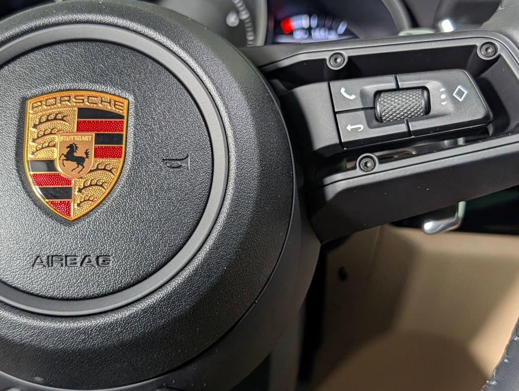 New 2026 Porsche Macan AWD/4WD image 39