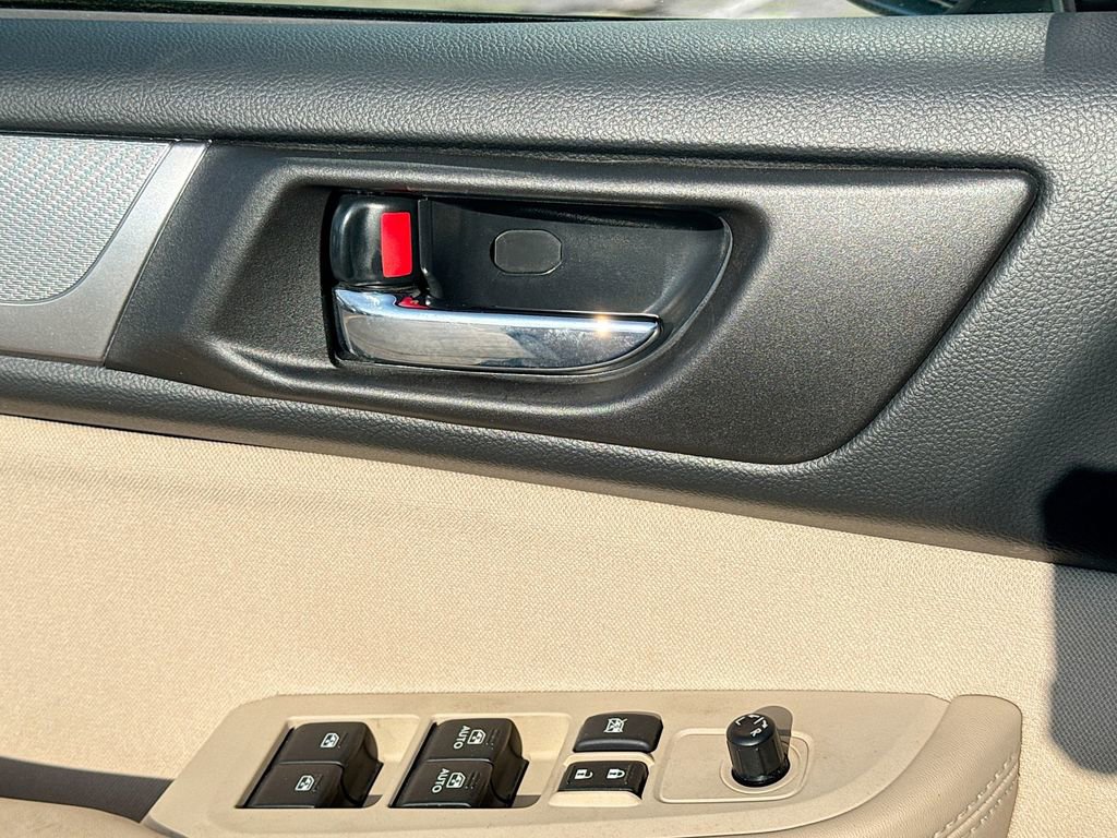 Used 2018 Subaru Outback 2.5i Premium image 23