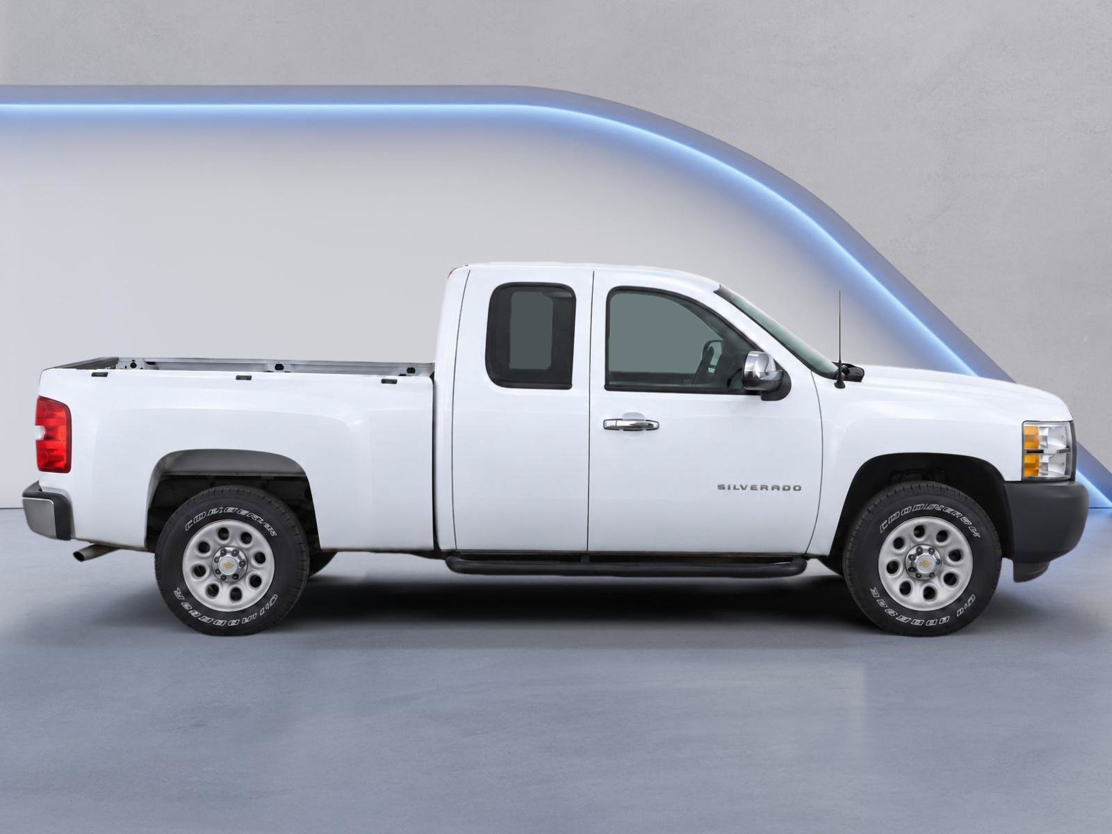 Used 2010 Chevrolet Silverado 1500 W/T RWD image 8
