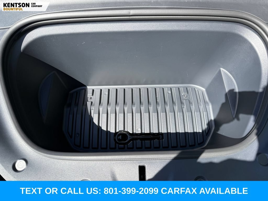 Used 2023 Tesla Model Y Long Range AWD/4WD image 32