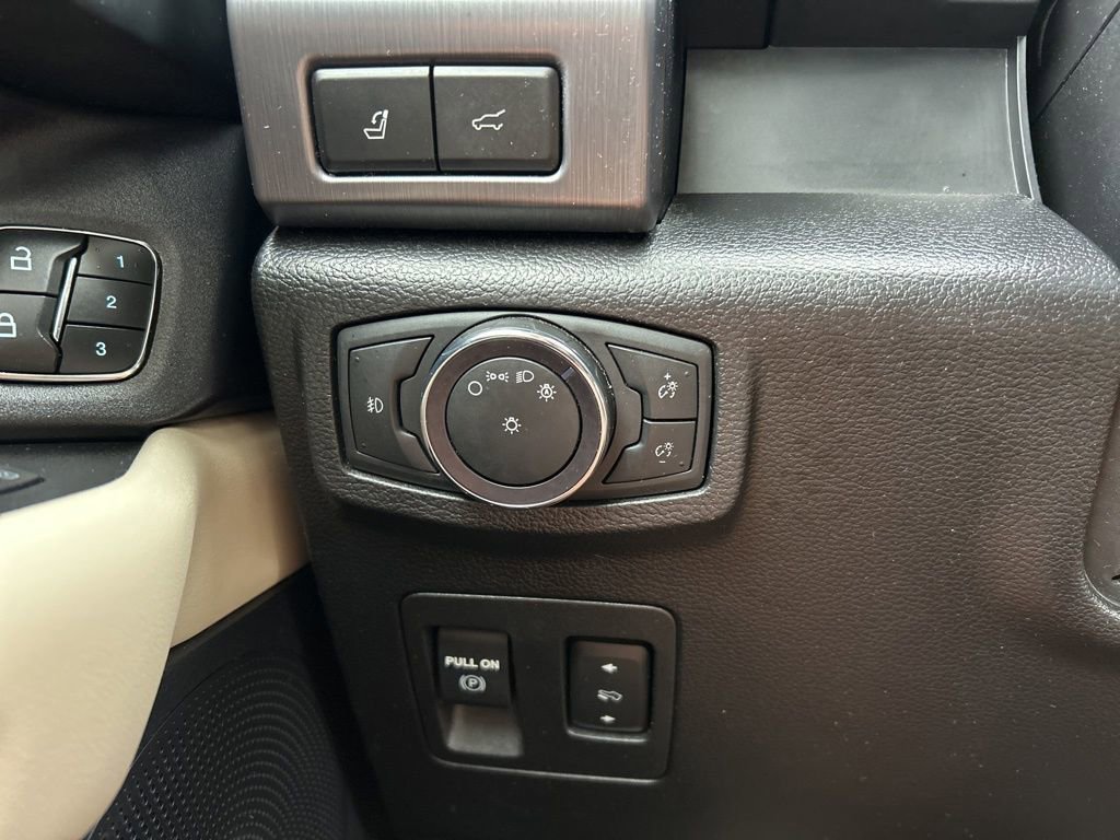 Used 2020 Ford Expedition Platinum image 28