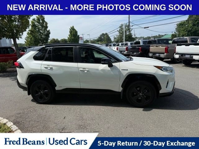 Used 2021 Toyota RAV4 XSE AWD/4WD image 2