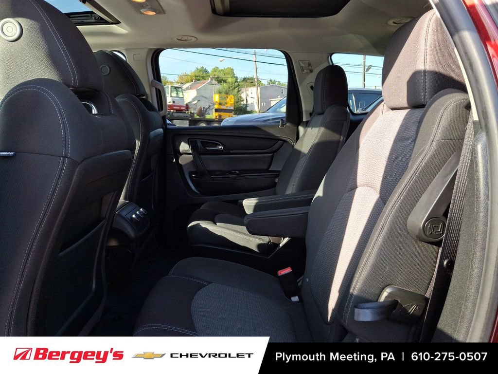 Used 2017 Chevrolet Traverse LT w/ Style and Technology Package AWD/4WD image 14