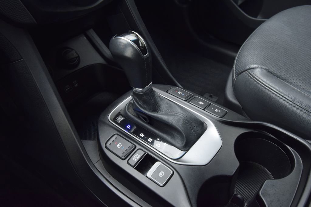 Used 2017 Hyundai Santa Fe Sport w/ 2.0T Ultimate Tech Package 05 image 24