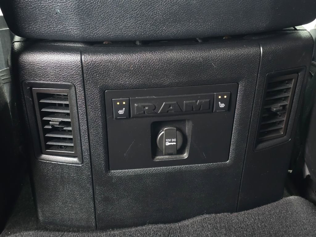 Used 2015 RAM 1500 Laramie w/ Convenience Group AWD/4WD image 25