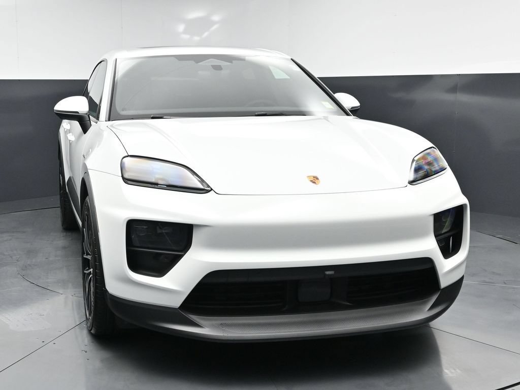 New 2026 Porsche Macan 4 Electric AWD/4WD image 11