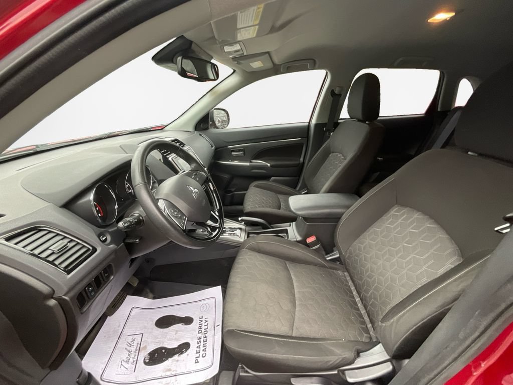 Used 2020 Mitsubishi Outlander Sport ES AWD/4WD image 12