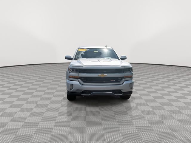 Used 2018 Chevrolet Silverado 1500 LT w/ All Star Edition AWD/4WD image 3