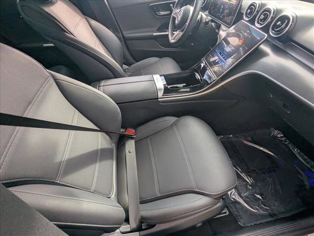 Certified 2025 Mercedes-Benz C 300 Sedan image 21