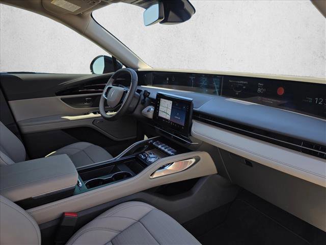 Used 2025 Lincoln Nautilus Reserve image 11