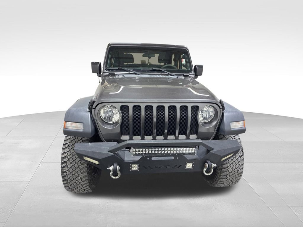 Used 2018 Jeep Wrangler Sport AWD/4WD image 3
