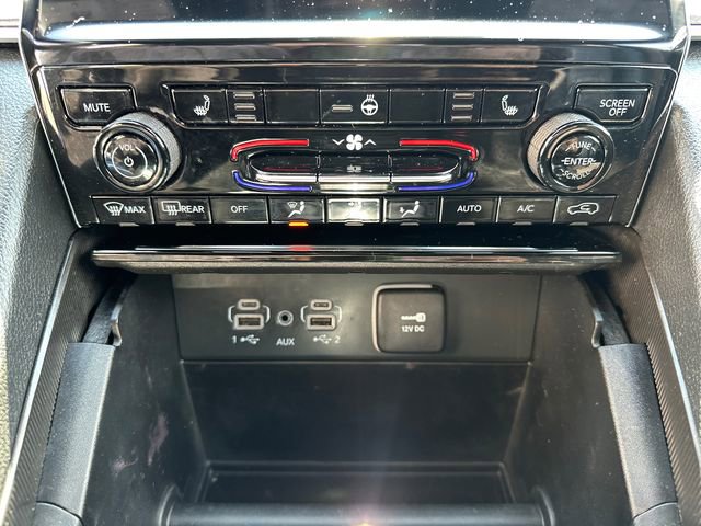 Used 2024 Jeep Grand Cherokee Limited image 34