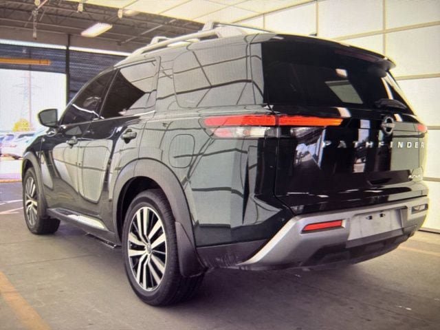 Used 2022 Nissan Pathfinder Platinum w/ Cargo Package image 6