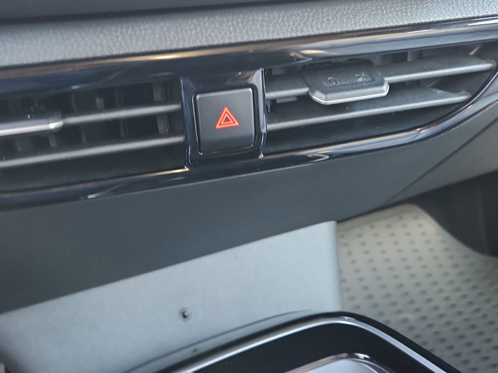New 2025 Volkswagen ID.4 Pro S Plus image 28