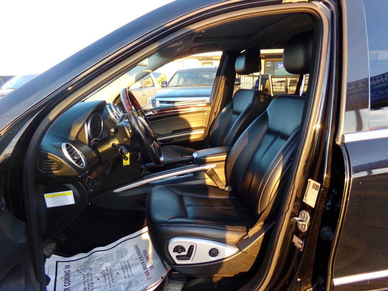 Used 2010 Mercedes-Benz GL 450 4MATIC w/ Premium 1 Pkg image 17