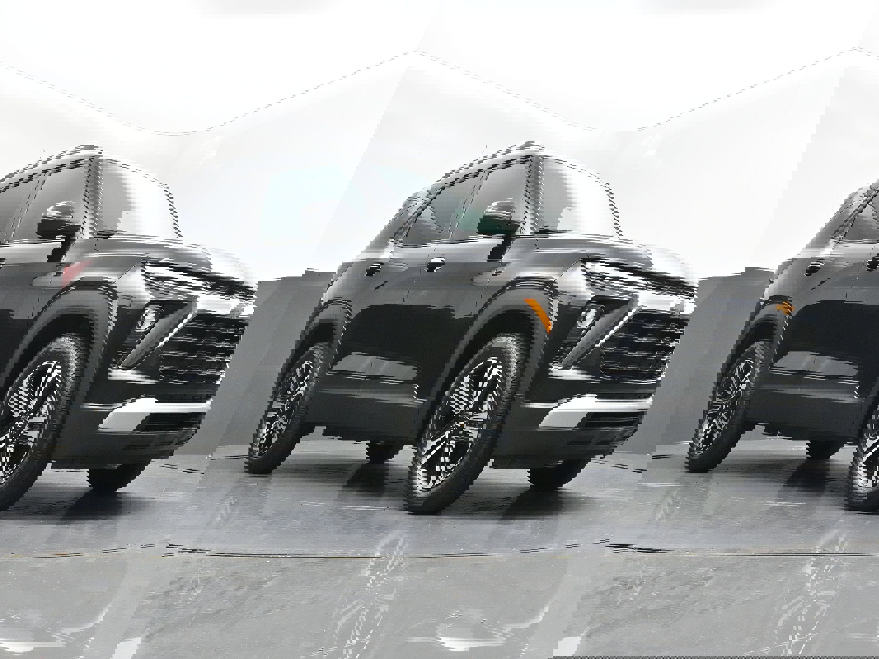 Used 2024 Chevrolet TrailBlazer LT image 35