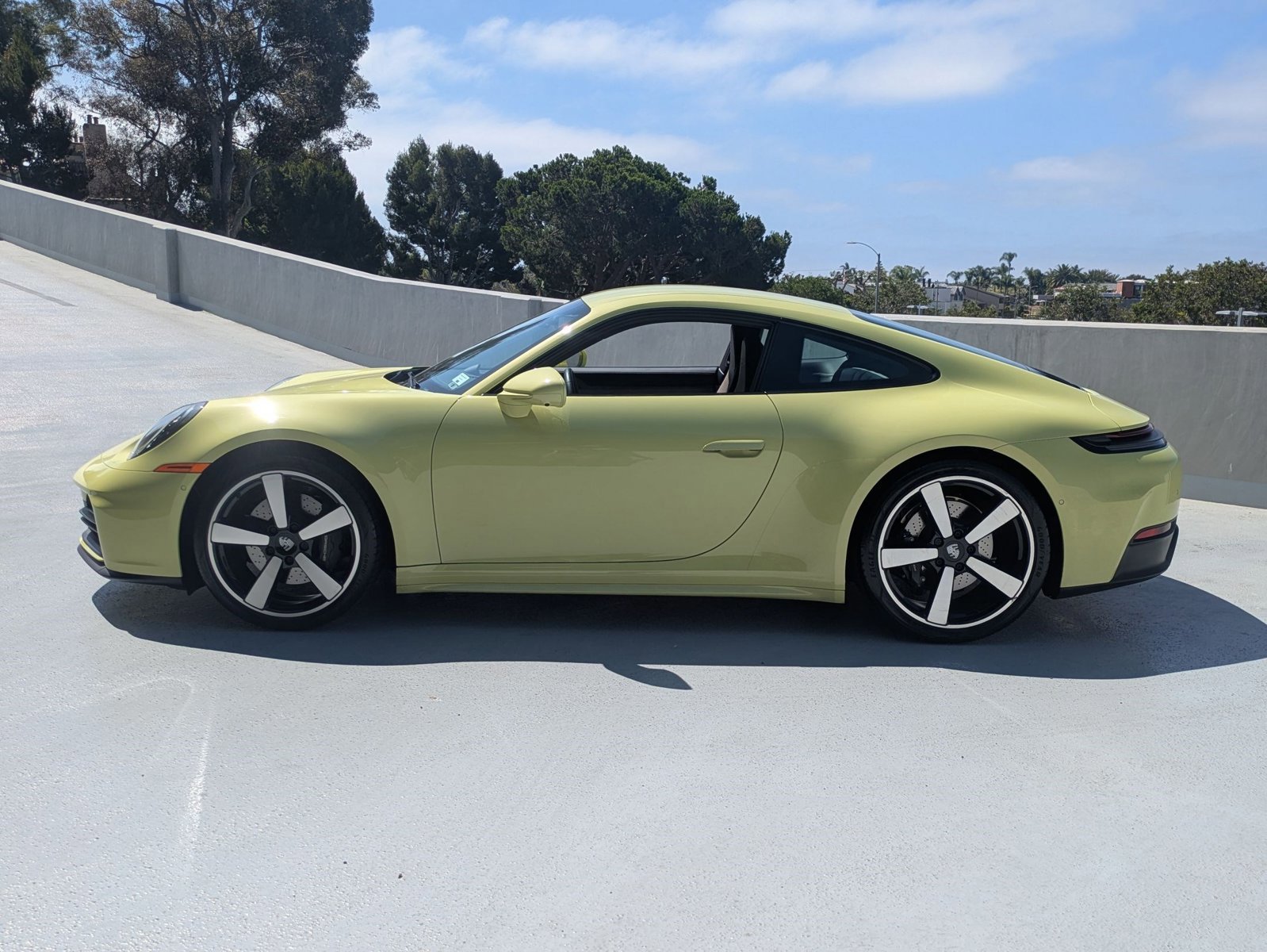 Certified 2025 Porsche 911 Carrera image 2