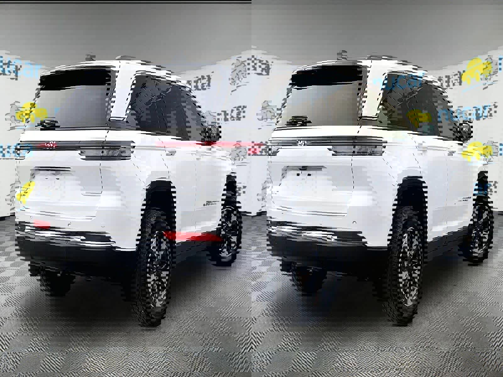 Used 2022 Jeep Grand Cherokee Limited 4xe w/ MOPAR Finishing Package image 6