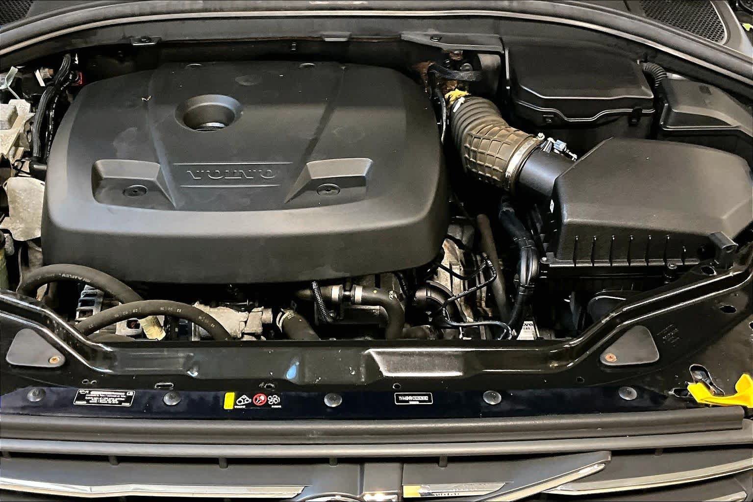 Used 2016 Volvo XC60 T6 w/ Climate Package AWD/4WD image 29