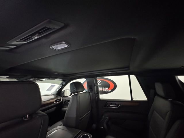 Used 2025 GMC Yukon Denali w/ Sun & Power Step Package image 14