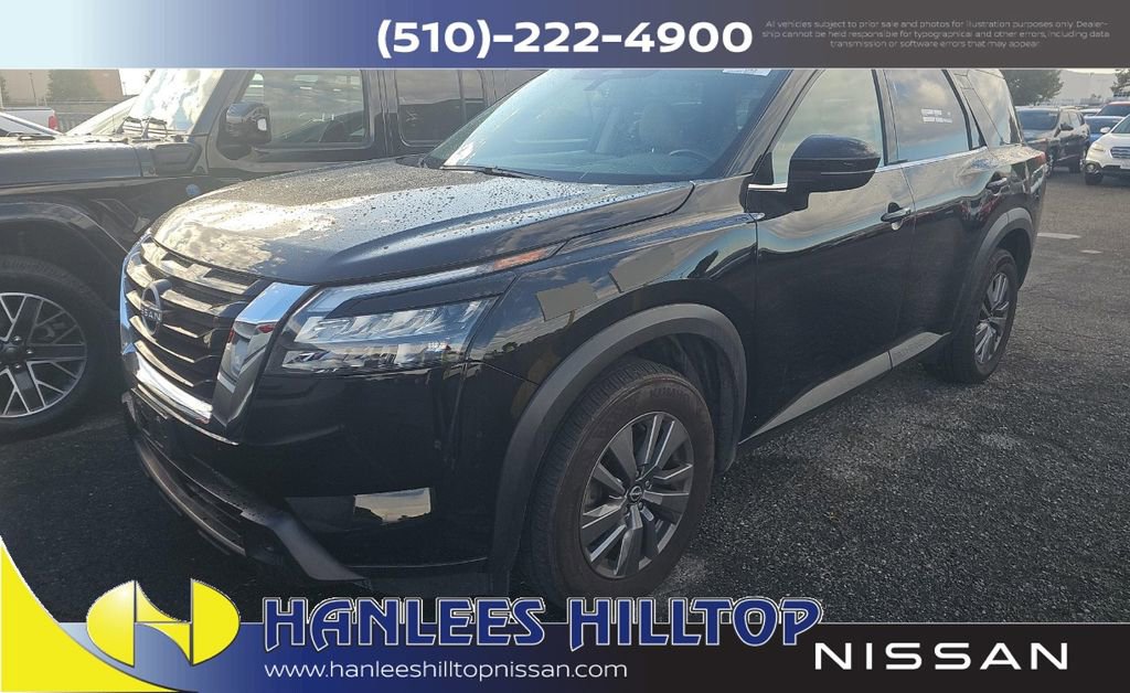 Used 2024 Nissan Pathfinder SV