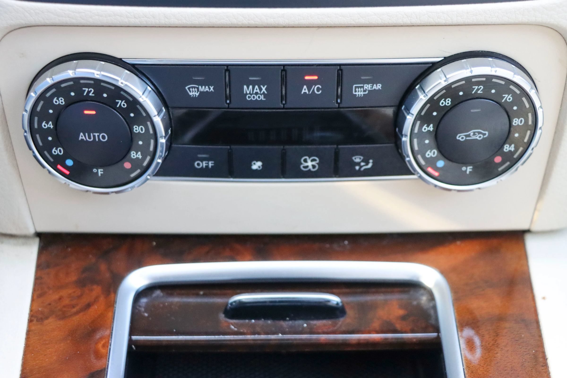 Used 2013 Mercedes-Benz GLK 350 2WD w/ Premium 1 Pkg image 37