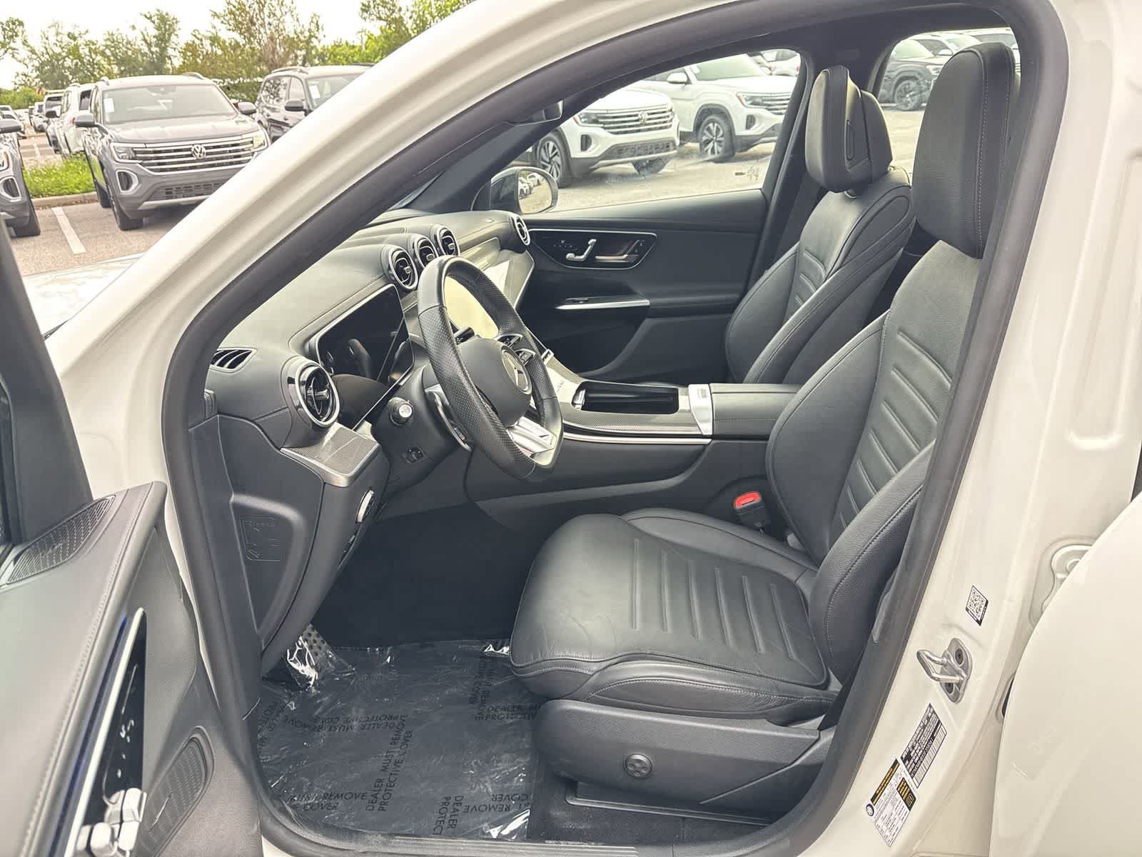 Used 2025 Mercedes-Benz GLC 43 AMG 4MATIC image 23