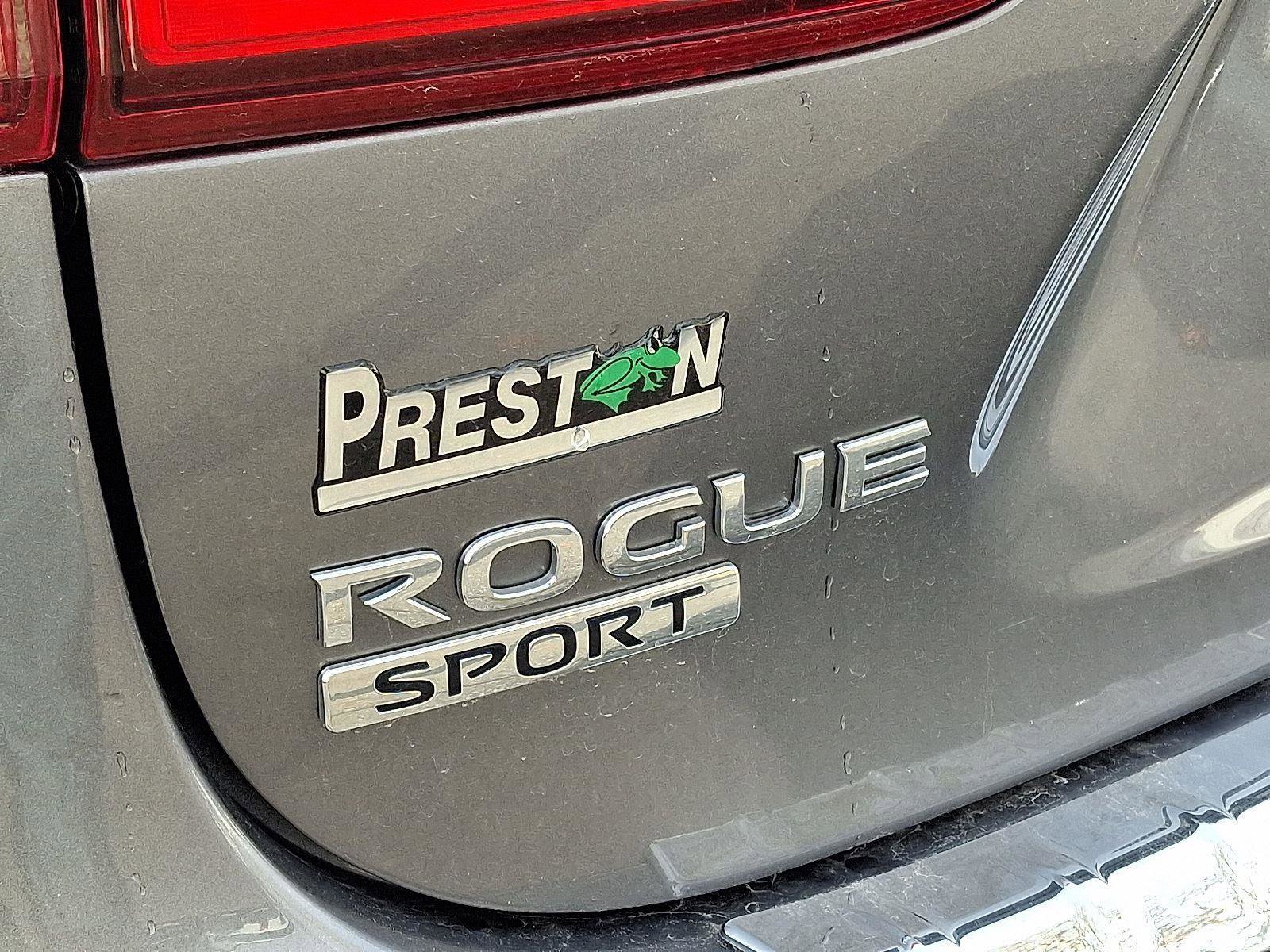 Used 2020 Nissan Rogue Sport SV w/ Technology Package image 29