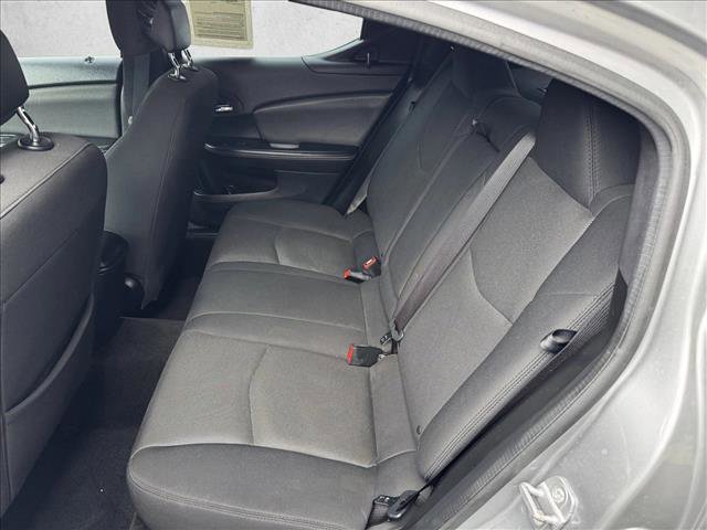 Used 2014 Dodge Avenger SE image 16
