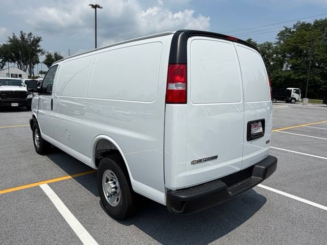 New 2026 Chevrolet Express 3500 w/ Driver Convenience Package RWD image 5