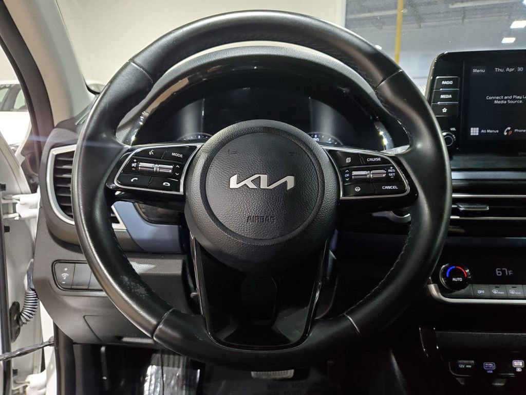 Used 2023 Kia Seltos S FWD image 18