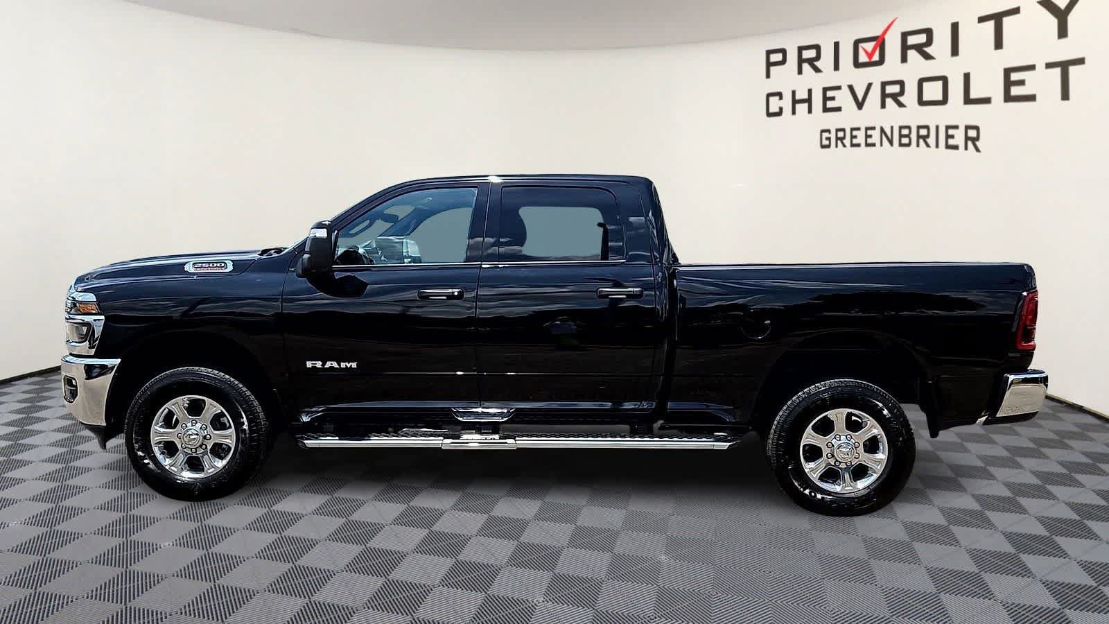 Used 2025 RAM 2500 Big Horn AWD/4WD image 5