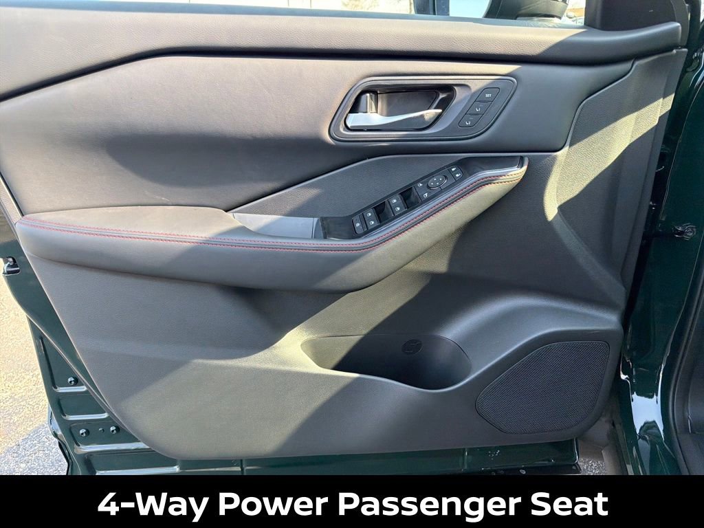 New 2026 Nissan Rogue SV AWD/4WD image 12