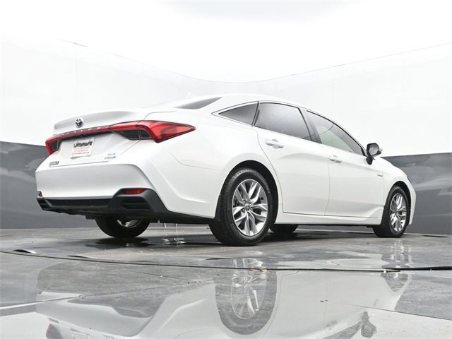 Used 2021 Toyota Avalon XLE image 29