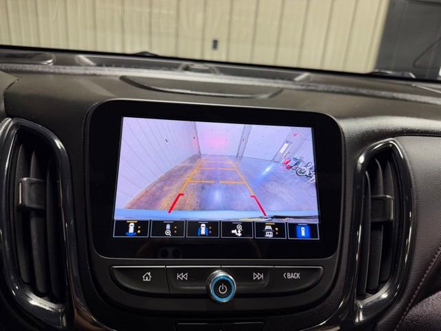 Used 2022 Chevrolet Equinox RS w/ RS Leather Package AWD/4WD image 35