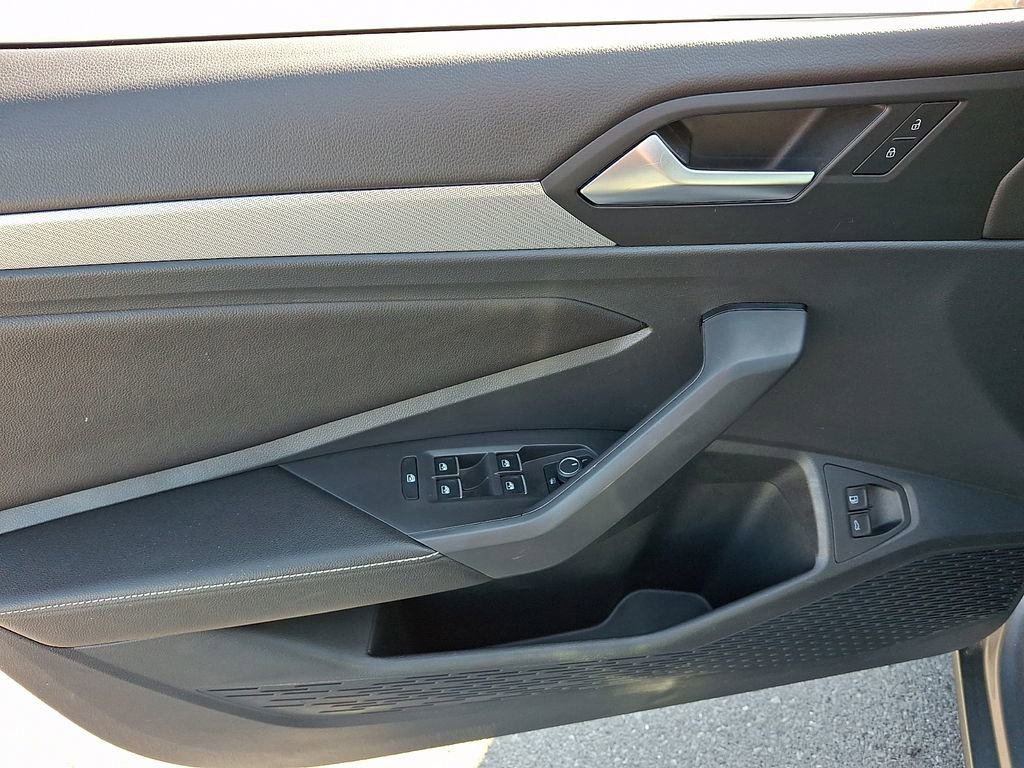 Used 2023 Volkswagen Jetta Sport FWD image 14