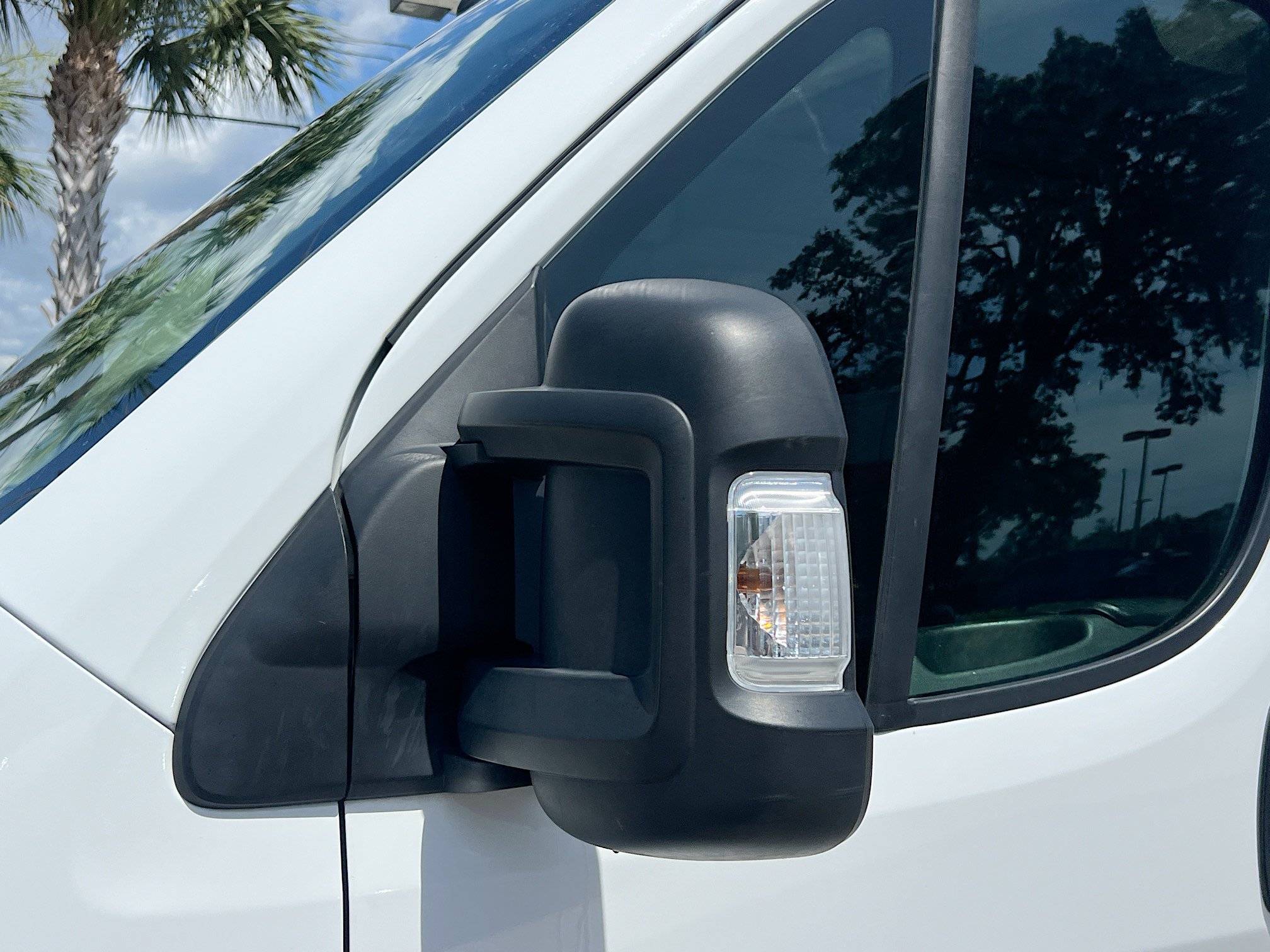 Used 2023 RAM ProMaster 2500 FWD image 12