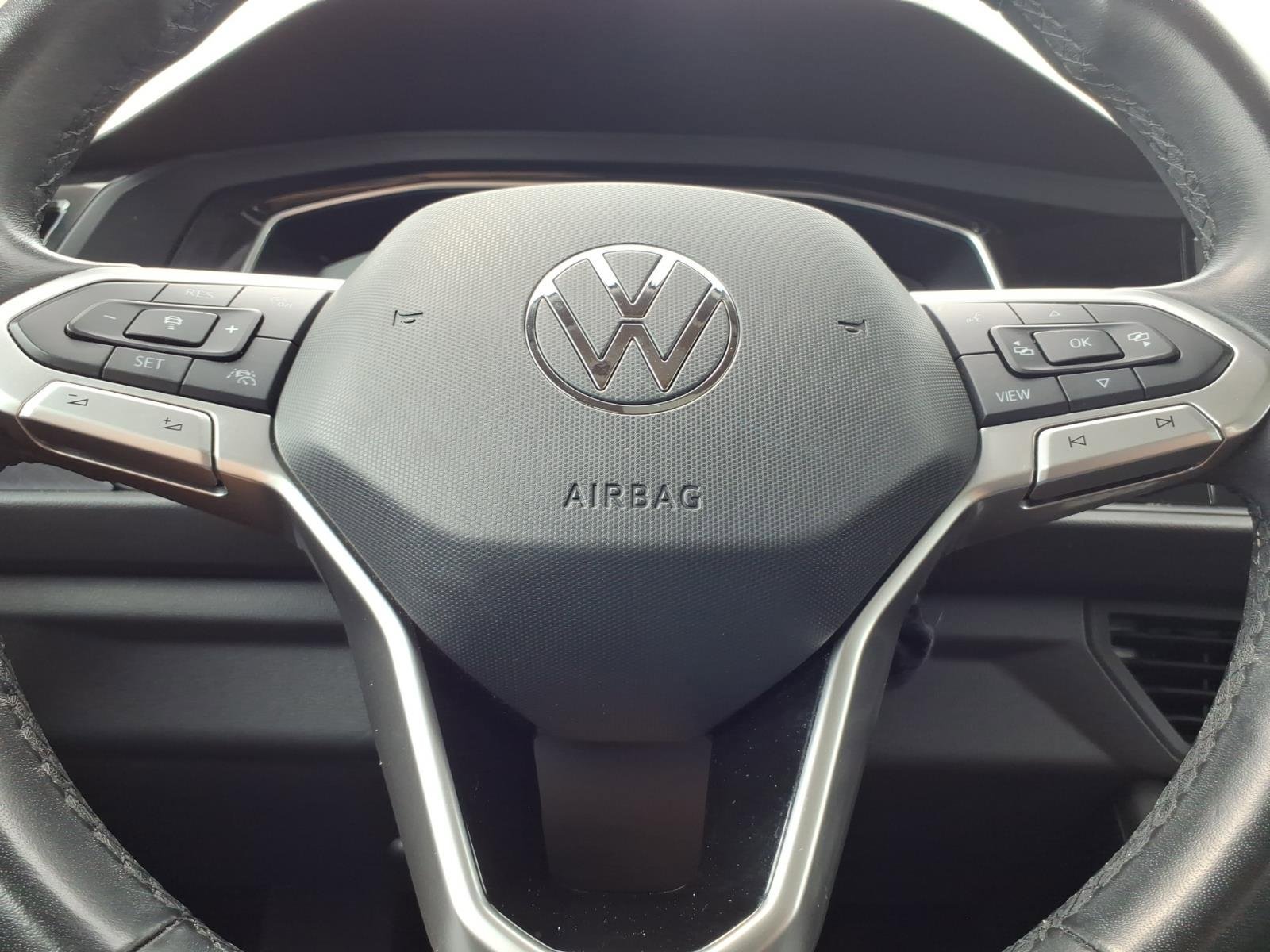 Used 2024 Volkswagen Jetta SE FWD image 13