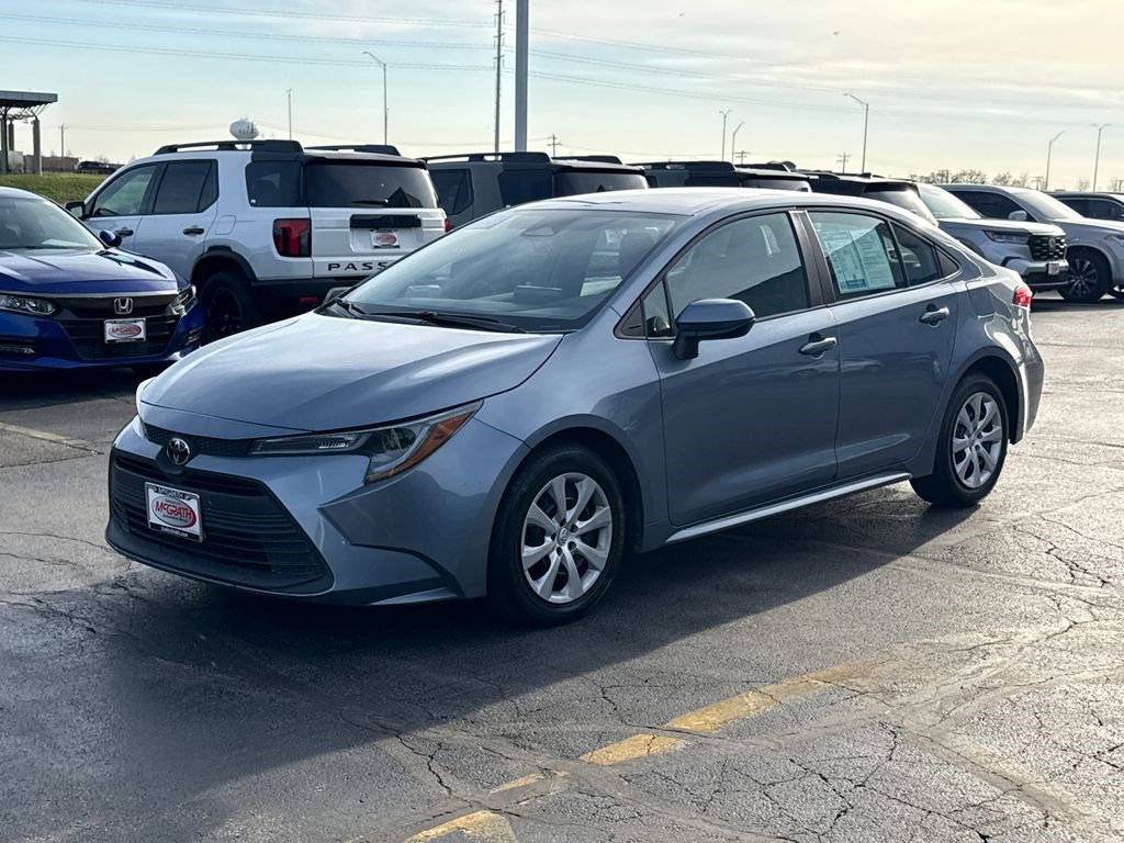 Used 2023 Toyota Corolla LE FWD image 7