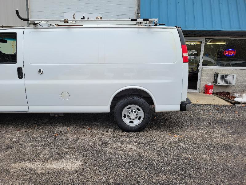 Used 2014 Chevrolet Express 2500 image 47