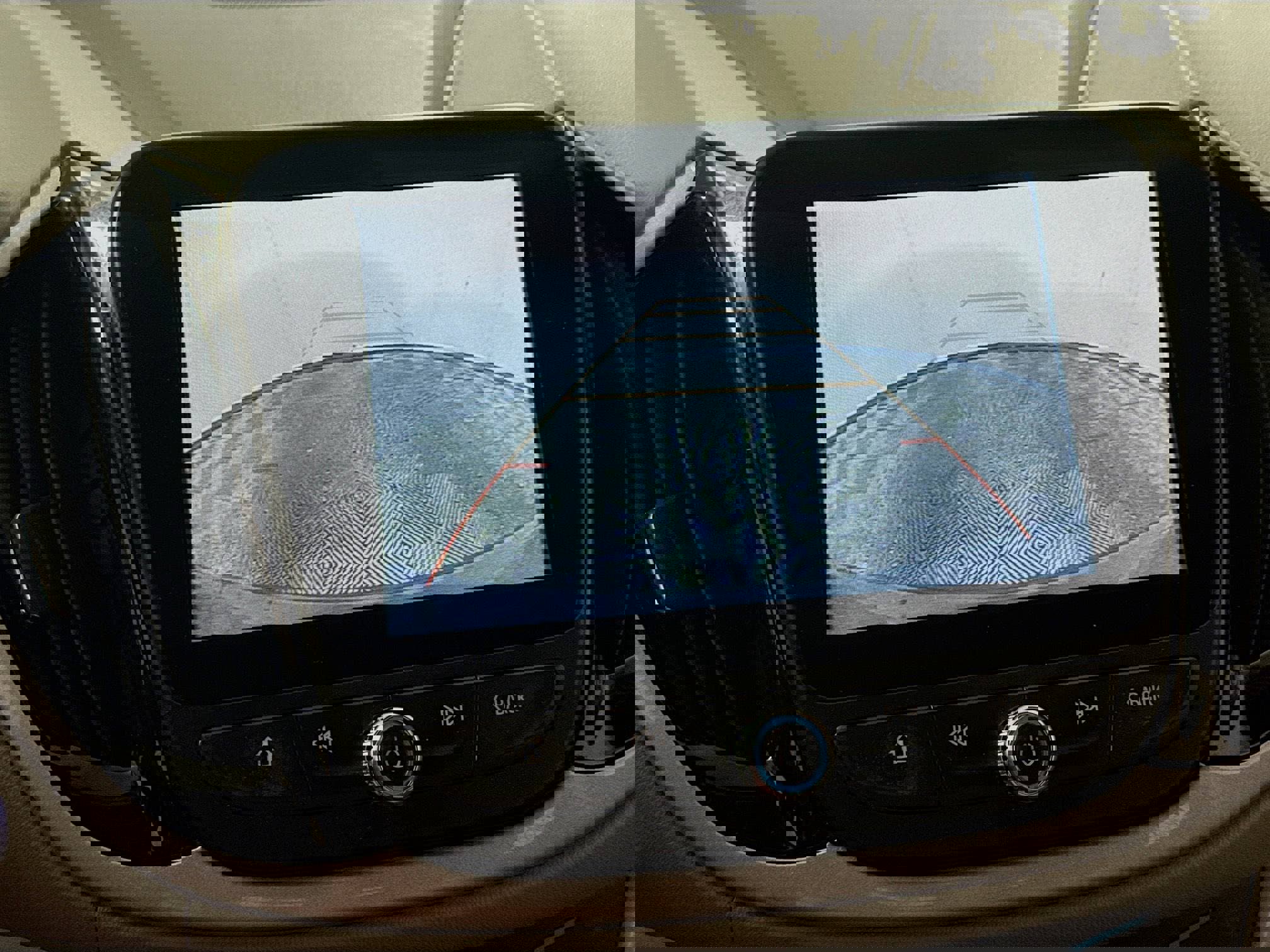 Used 2018 Chevrolet Volt LT w/ LT Driver Confidence Package image 2