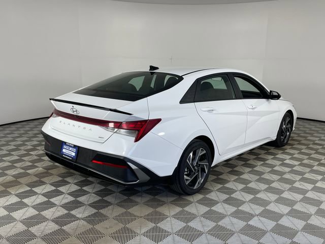 Certified 2025 Hyundai Elantra SEL image 23