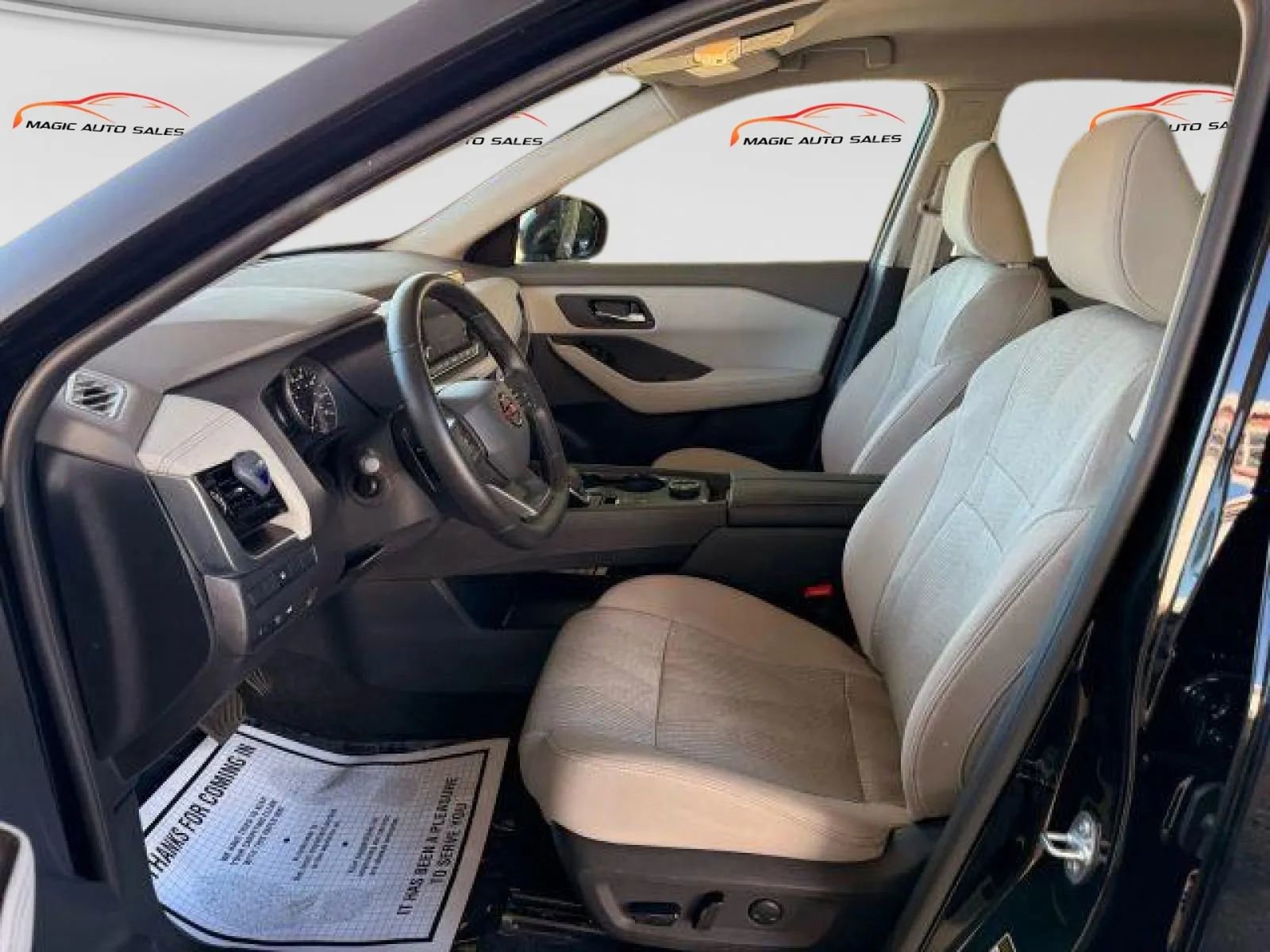 Used 2025 Nissan Rogue SV image 13