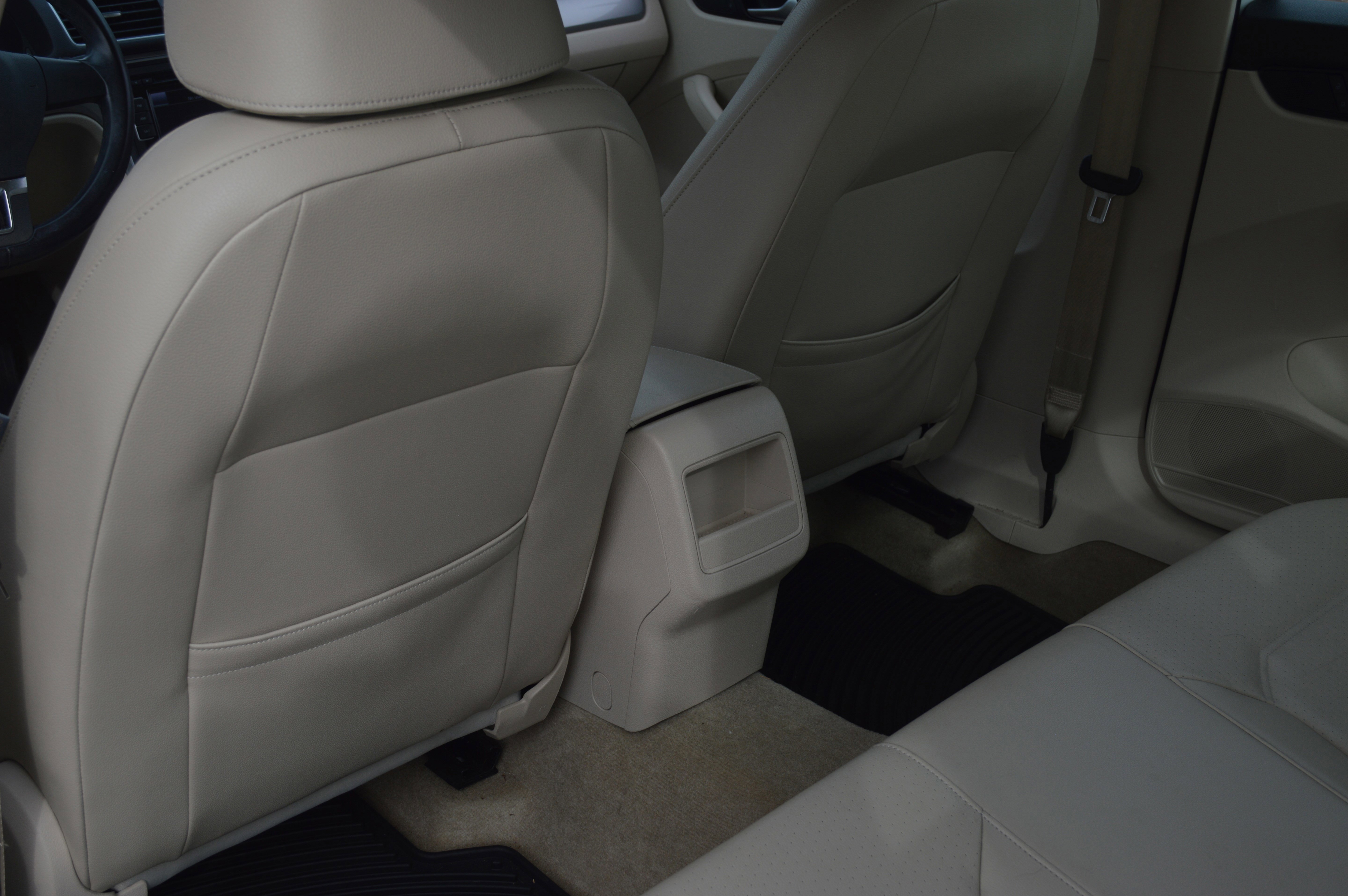 Used 2015 Volkswagen Passat 1.8T Limited Edition image 27