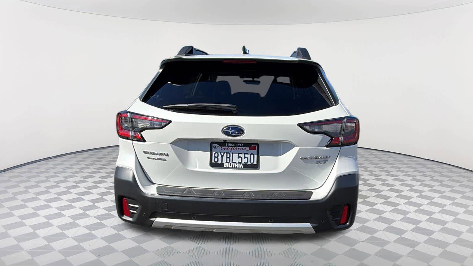 Used 2022 Subaru Outback Limited XT AWD/4WD image 6